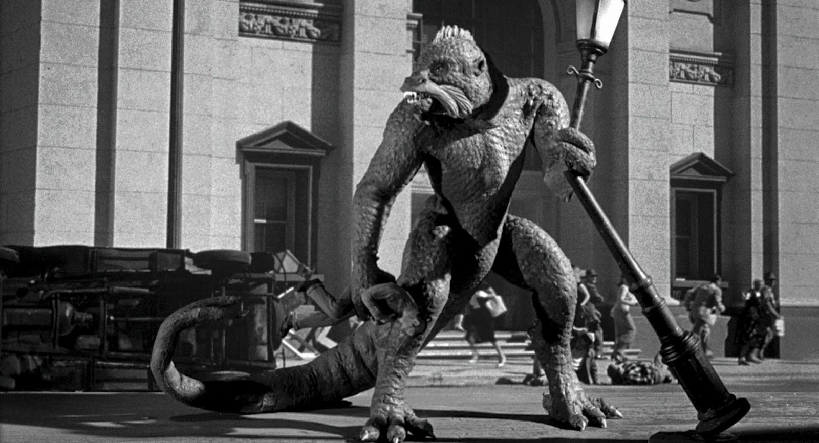 ray_02 DYNEMOTION (Ray Harryhausen)